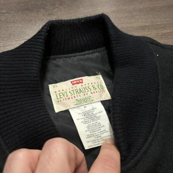 vintage Levi’s blue jeans factory made varsity jacket 90s XL - Picture 6 of 6